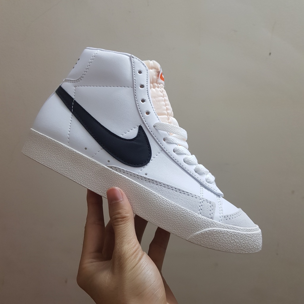 Giày Sneaker Nam Nữ Blazer Mid ‘ 77 Vintage Trắng Đen Fullbox, Giày thể thao nam nữ cổ cao blazer đen trắng da nhăn.
