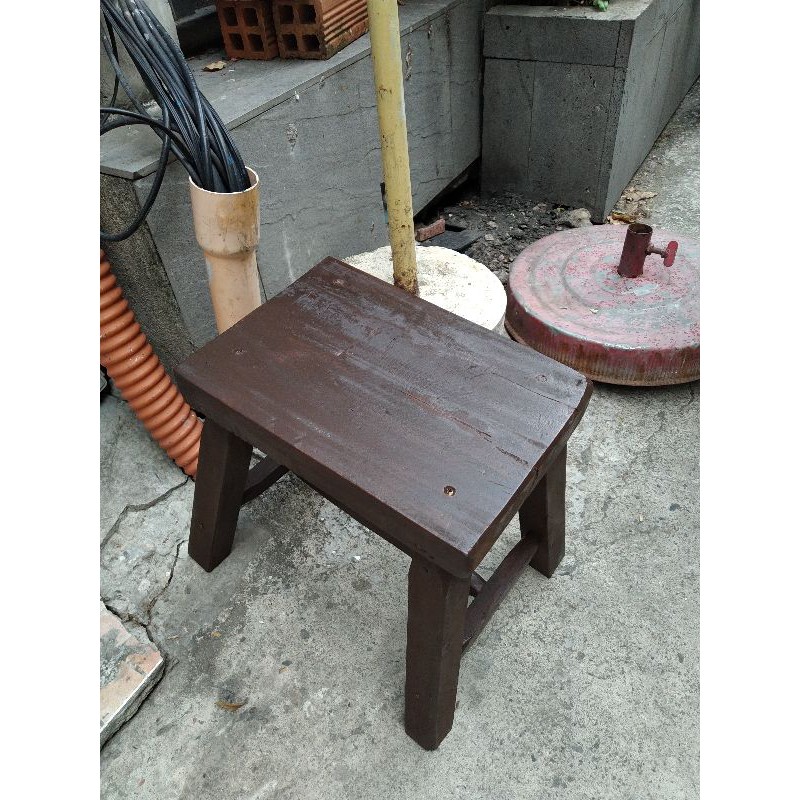 Ghế gỗ mặt vuông 4 chân (Màu giả cổ)