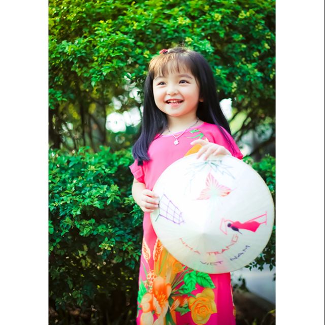 Nón lá thêu cho bé