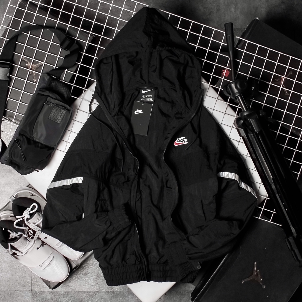 ÁO KHOÁC NIKE WINDRUNNER + HOODED JACKET – ĐEN