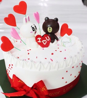 Gấu trang trí bánh