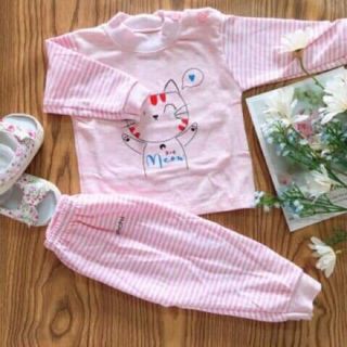 💥Bộ unchi cotton nhung cổ 3 phân, cài cúc vai in hình ngộ nghĩnh.