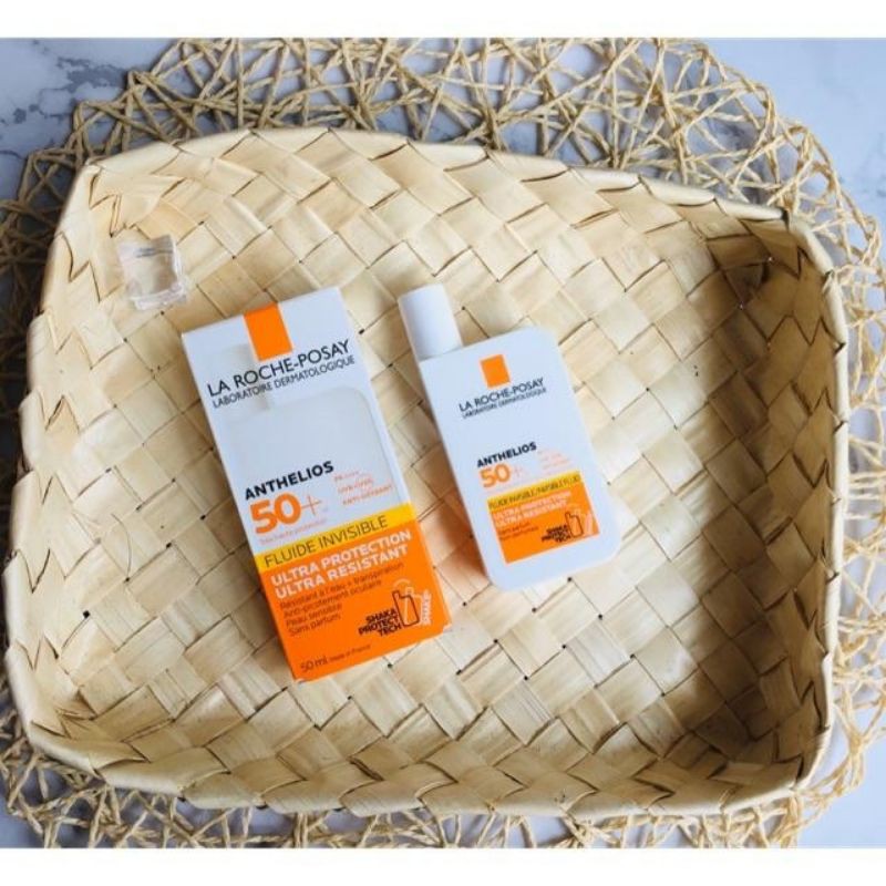 Kem Chống Nắng LA ROCHE POSAY Anthelios Shaka Fluid SPF 50+ | BigBuy360 - bigbuy360.vn