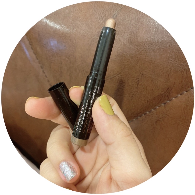 Sáp Mắt Dạng Bút Laura Mercier màu Strapless Minisize