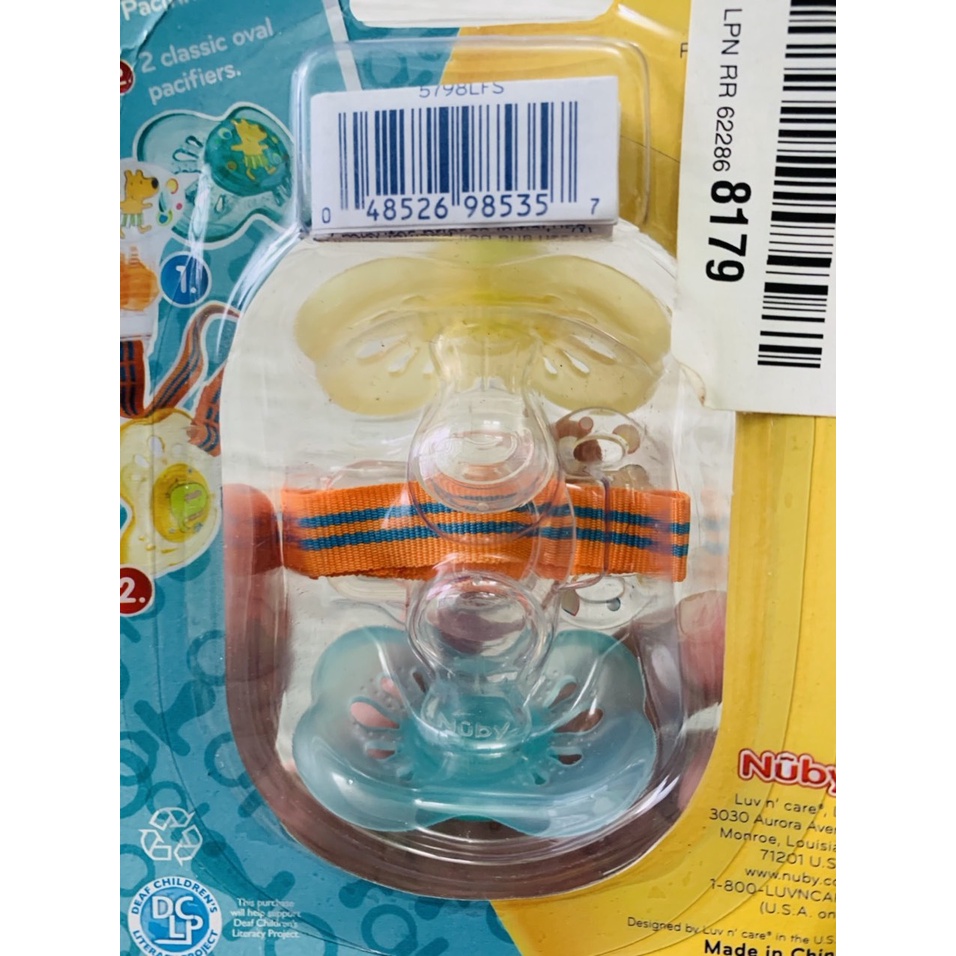 Set 2 ti giả Nuby 12m+ và dây treo