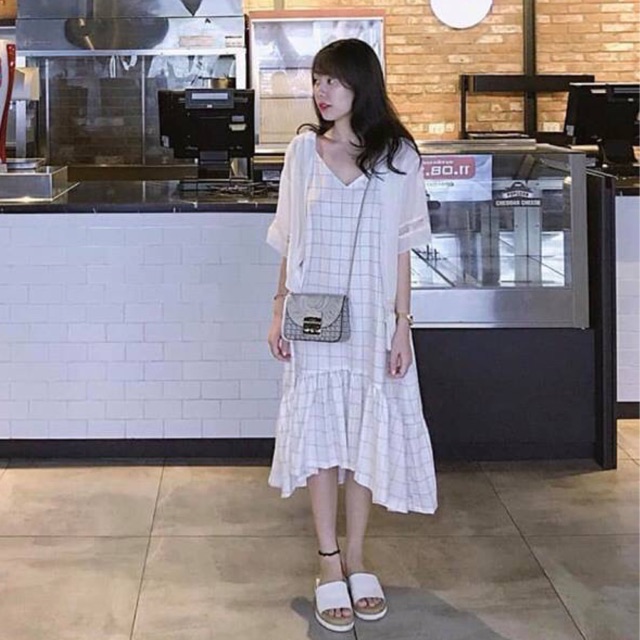 Set đầm 2 dây đuôi cá kèm áo khoác