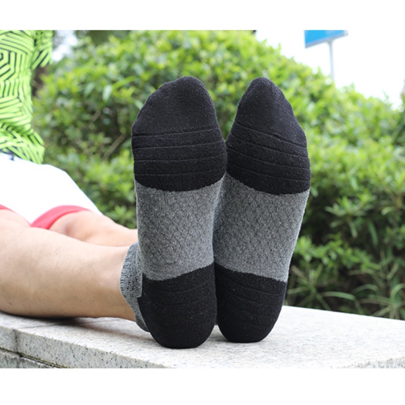 Vớ thể thao đế dày chống trượt thấm hút mồ hôi thoáng khí