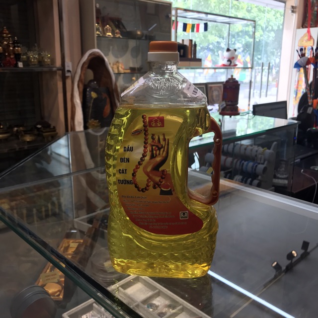 Dầu đèn Cát Tường can 1lit Vàng