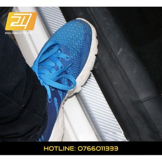 Dải nẹp carbon chống trầy xước dán bệ cửa xe ô tô