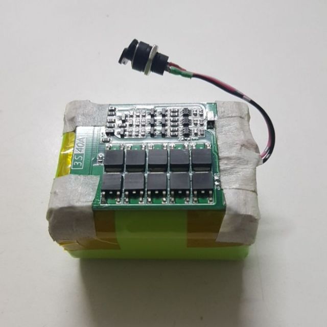 Pin sạc lion 12v