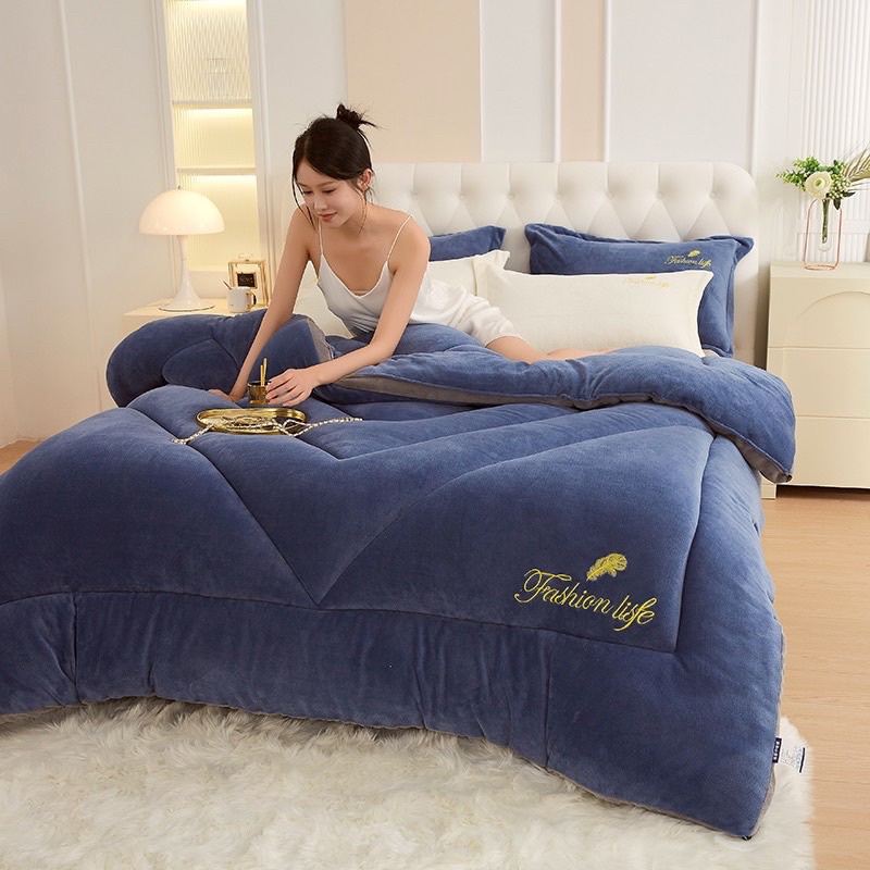 Chăn lông cừu Fashion Life MINH AN hàng nhập khẩu kích thước 2m*2m3 nặng 4kg bề mặt lông mềm mướt nhẹ và giữ nhiệt tốt