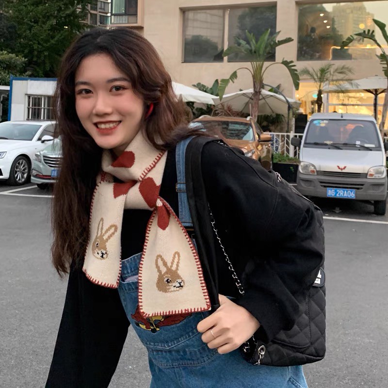 Khăn quàng cổ dệt kim giữ ấm mùa đông in hình trái tim & thỏ Lisa BLACKPINK đáng yêu