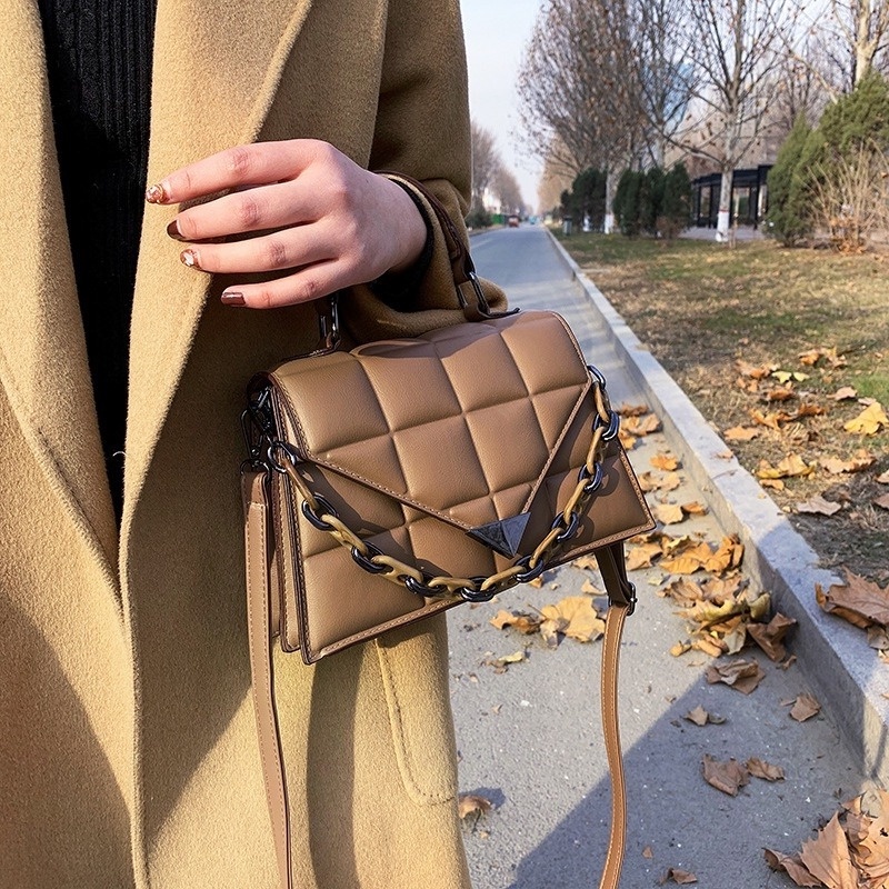 Túi Xách Đeo Vai Màu Trơn Phối Dây Xích Thời Trang 2022 Dành Cho Nữ