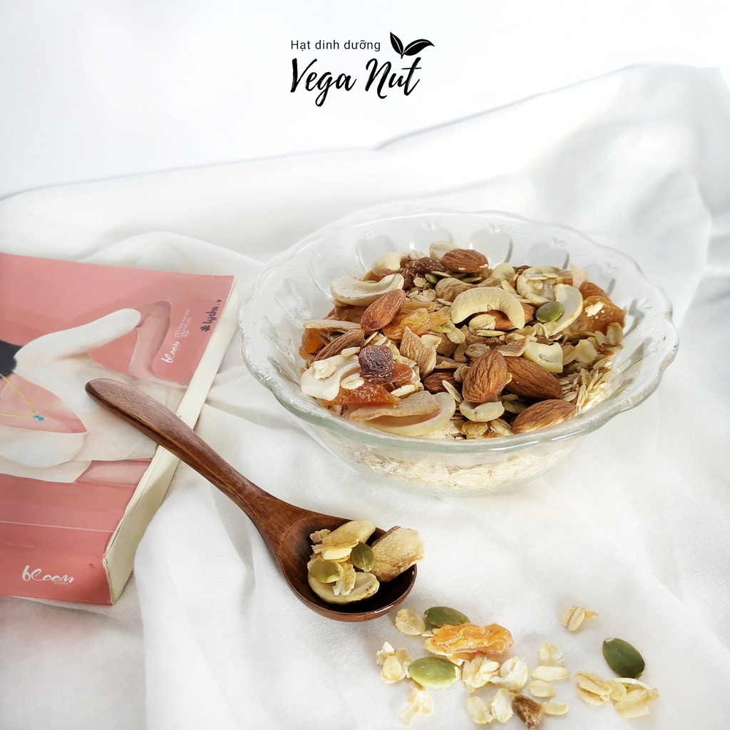 500gr Granola Siêu Nhiều Hạt, Ngũ cốc Ăn Kiêng (Hạnh Nhân, Hạt Điều, Hạt Bí, Yến Mạch, Nho Sấy, Dừa Khô,...)