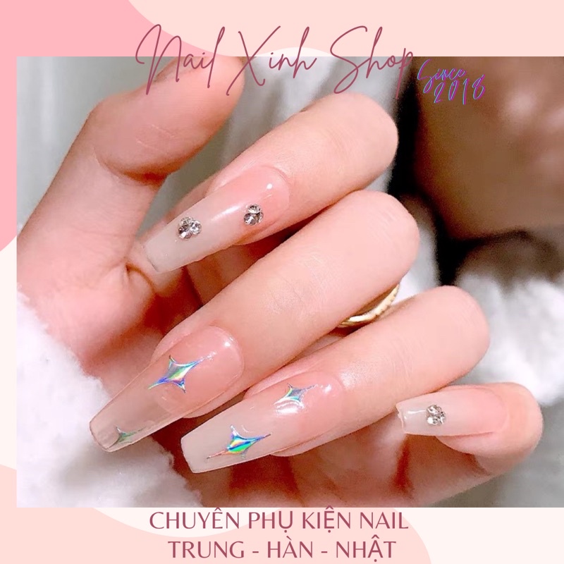 Sticker laser nail 3D tim / chữ / hoa hồng … phản sáng tốt