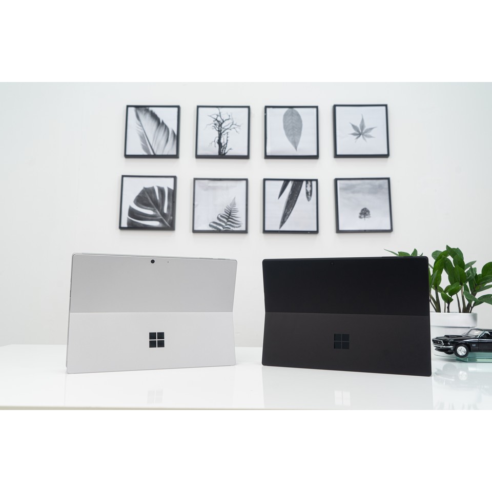 Microsoft Surface Pro 7 – i5 / 8GB/ 256SSD 12.3″ With Type Cover