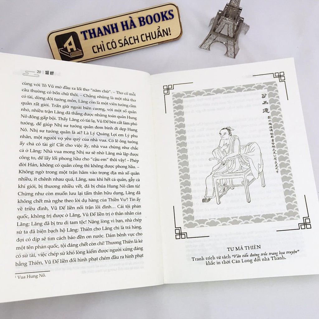 Sách - Sử Ký Tư Mã Thiên - Bản Dịch Quốc Ngữ Đầu Tiên Năm Giáp Tuất 1944 (Kèm obi và bookmark)