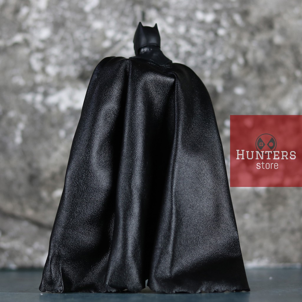 Mô hình Batman Mafex Justice League