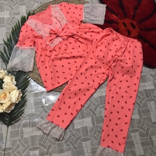 Bộ ngủ bánh bèo