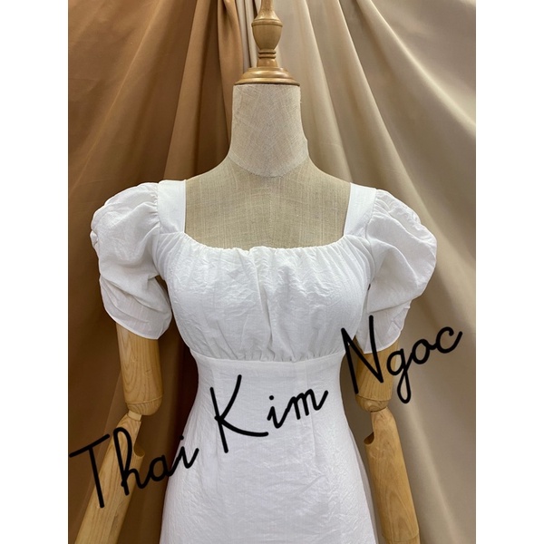 Đầm cổ vuông nhíu ngực nhún tay