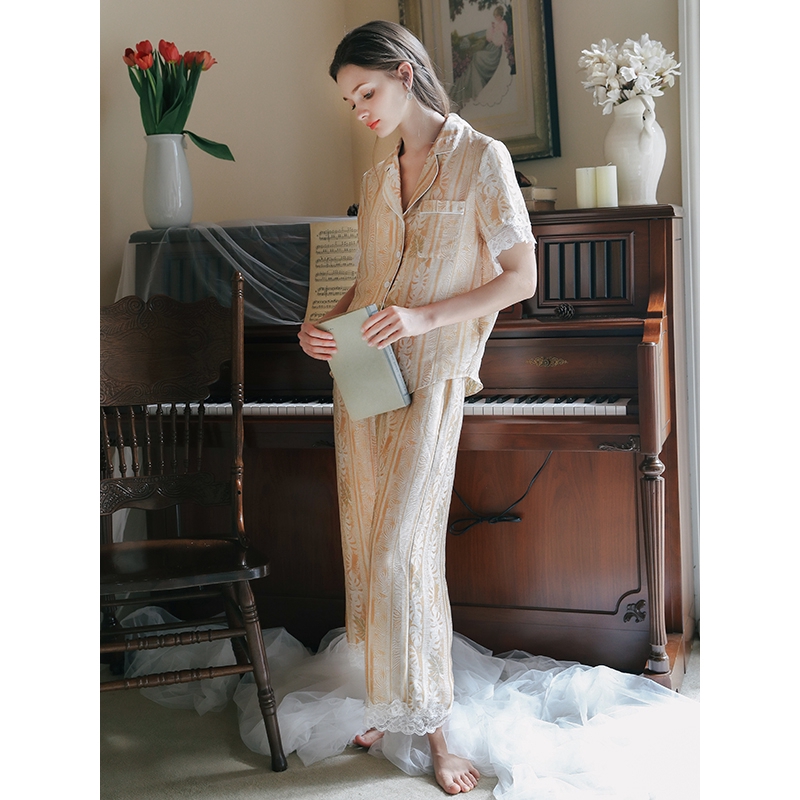 Bộ Đồ Ngủ Áo Tay Ngắn + Quần Short Thoải Mái Cho Nữ | BigBuy360 - bigbuy360.vn