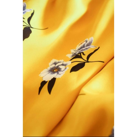 Pass - Đầm Lép vàng thắt nơ ngực - Size M - Like new