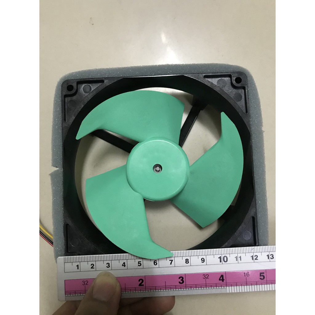 quạt tủ lạnh panasonic 4 dây, 14v, 12,4cm x 12,4cm