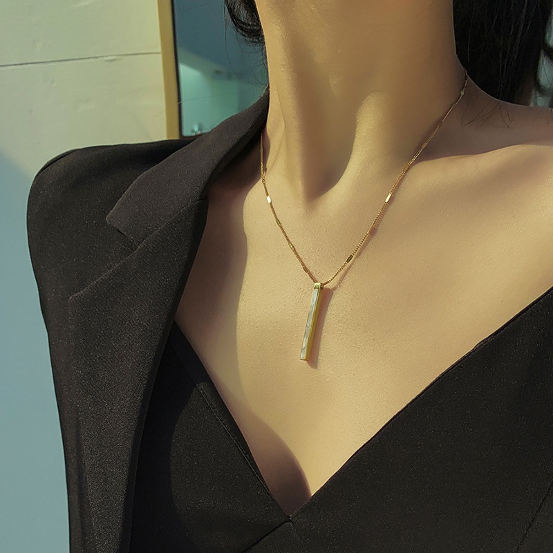 Vòng cổ BELLA-Bee mặt chữ nhật đơn giản thời trang dành cho nữ