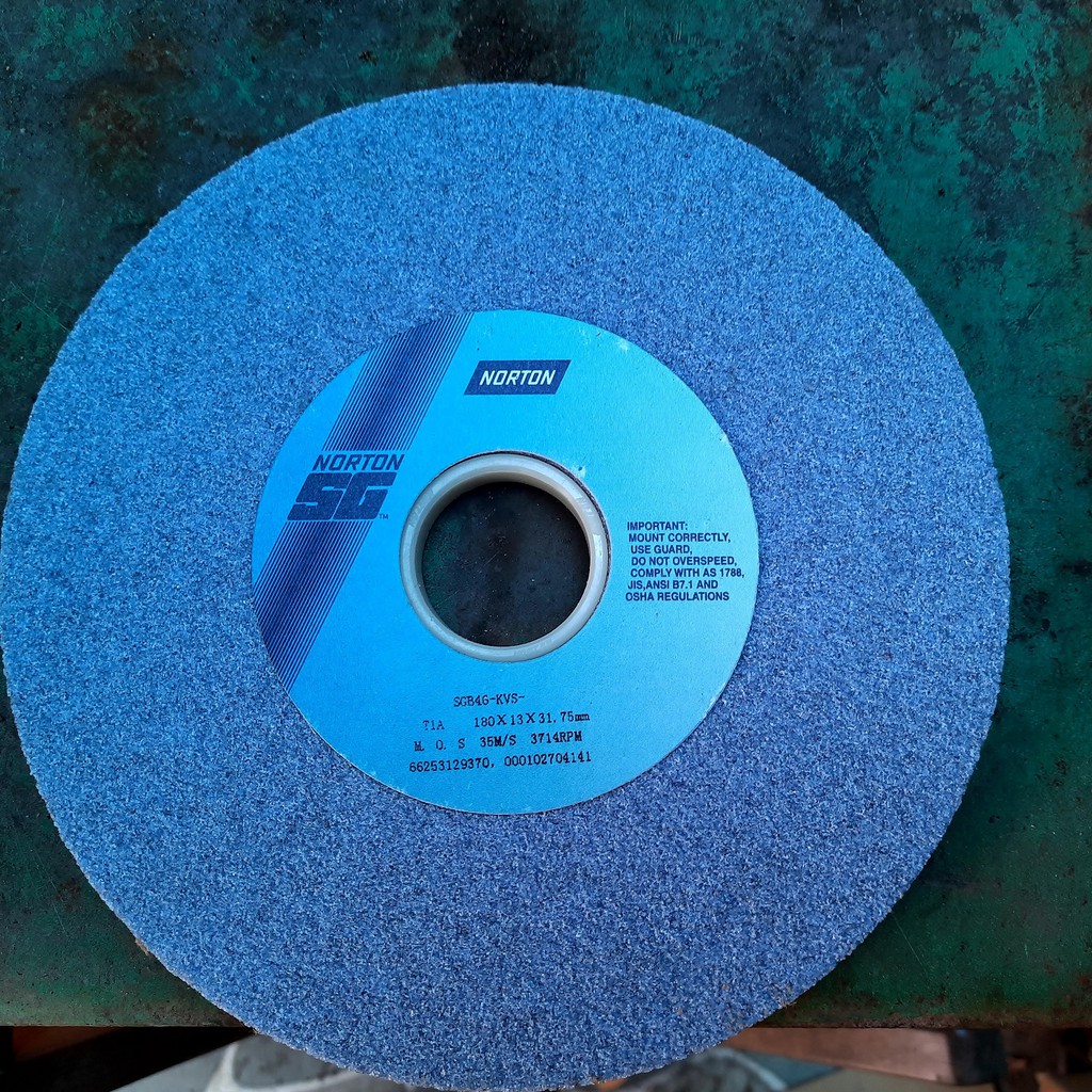 đá mài hợp kim đường kính 180 x 13 x 32 mm cát 46 đá thô hiệu Norton