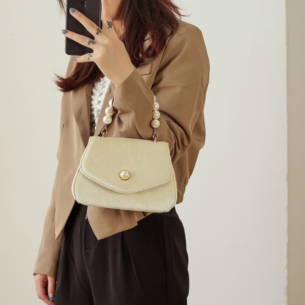 Túi xách nhung khóa đính hạt siêu xinh | BigBuy360 - bigbuy360.vn