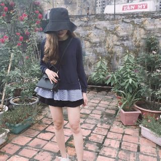 Áo len phối sơ mi xinh nhé