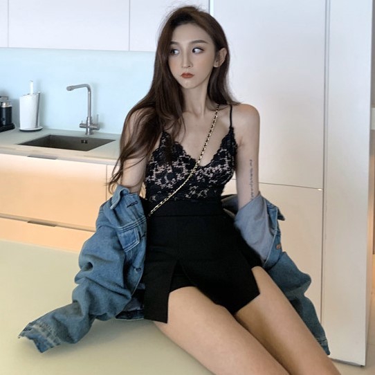 Chân Váy Đen Mỏng Lưng Cao Phong Cách Retro 2020 | BigBuy360 - bigbuy360.vn