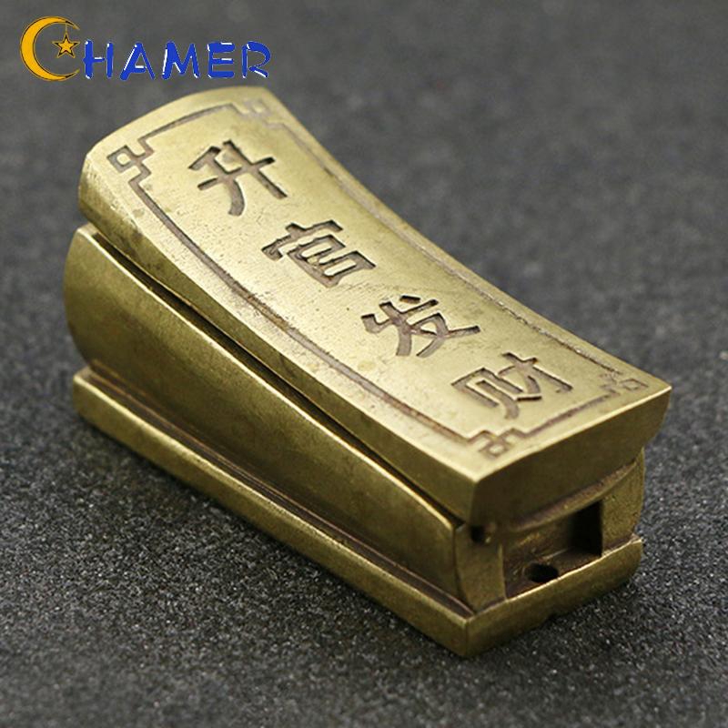 Mô hình quan tài nhỏ màu vàng 5.2 x 2.7cm bằng đồng được làm thủ công kiểu Trung Hoa