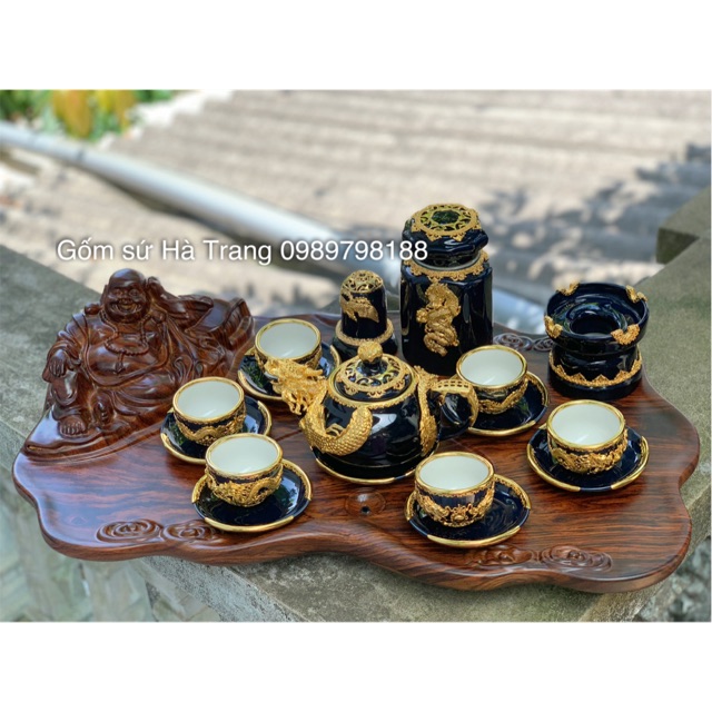 Bộ ấm chén rồng coban mạ vàng 9999 gốm sứ Bát Tràng cao cấp kèm khay Di lặc như hình