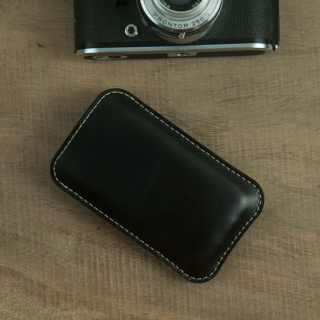 Bao điện thoại E72 - da bò thật - màu đen - handmade MC179