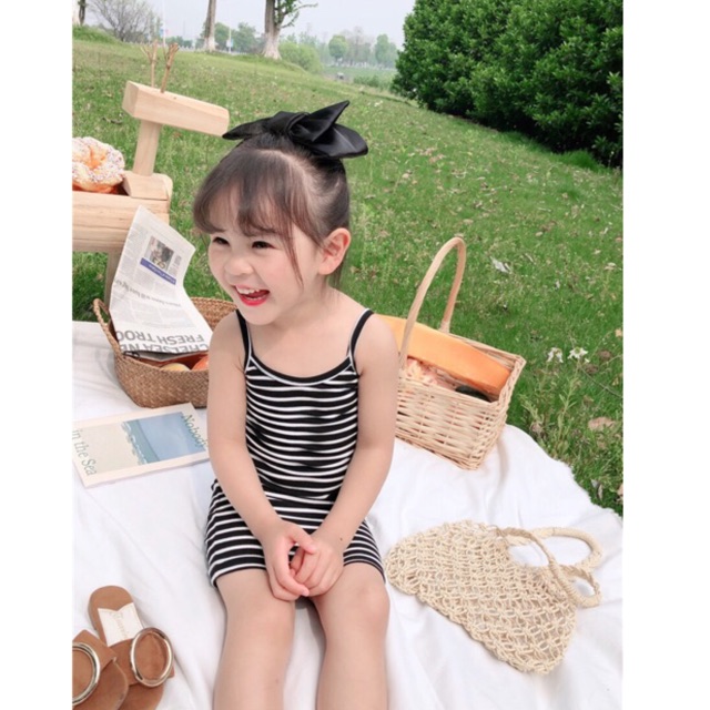 Váy body 2 dây cho bé gái