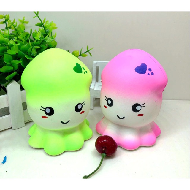 Squishy  con mực chậm tăng