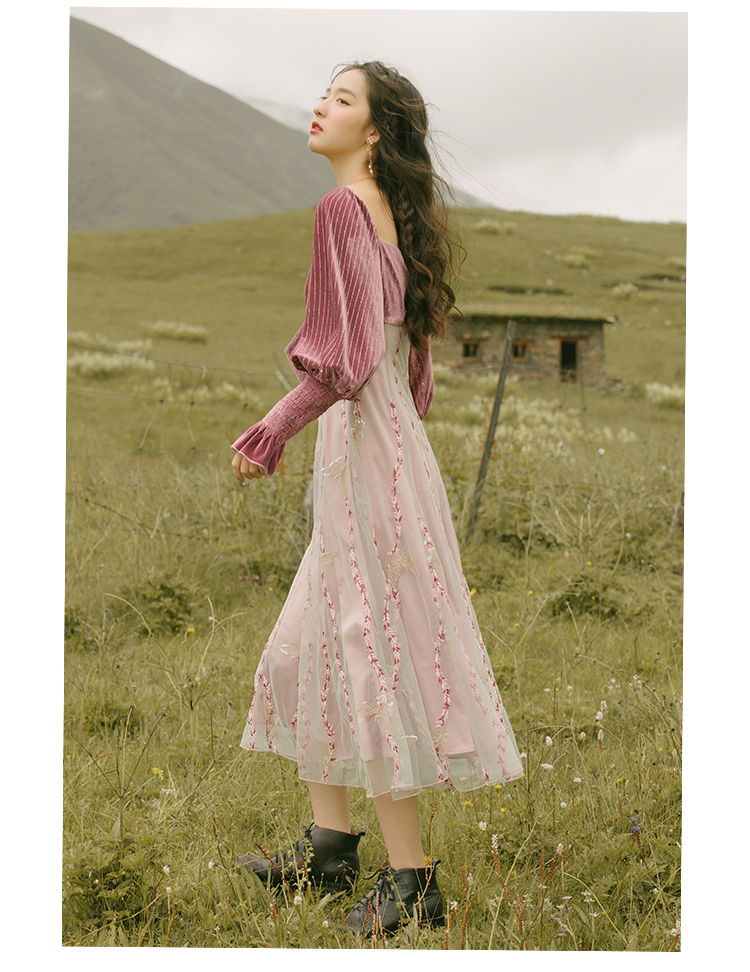 BUTTERFLY Đầm Nhung Tím Thêu Họa Tiết Bướm Thời Trang Nữ Tính | BigBuy360 - bigbuy360.vn