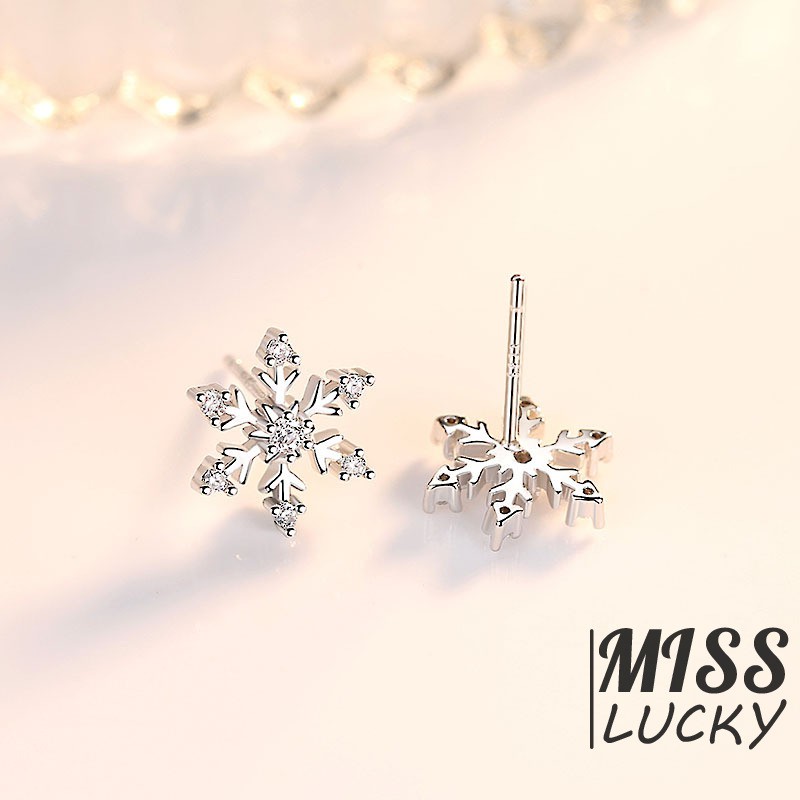 Khuyên Tai Nữ Kiểu Dáng Thời Trang Cá Tính