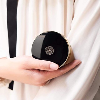 Hộp chính phấn nước Ohui black tách set