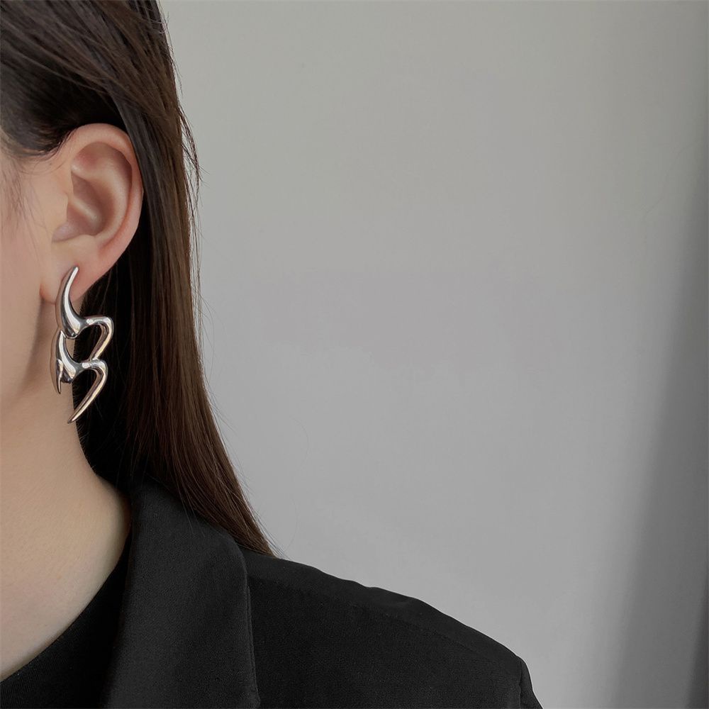 Bông tai hình nốt nhạc sáng tạo cho nữ