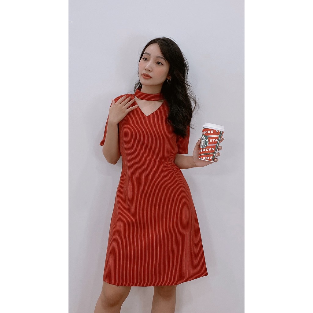 Oriala Dress - Đầm đỏ sọc trắng nhuyễn dây cổ