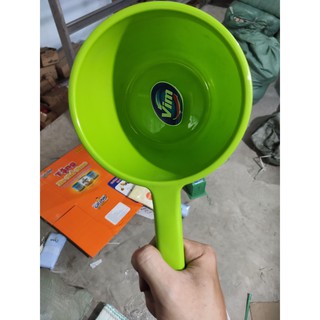 GÁO MÚC NƯỚC NHỰA KÍCH THƯỚC 27.5x15x12.5cm