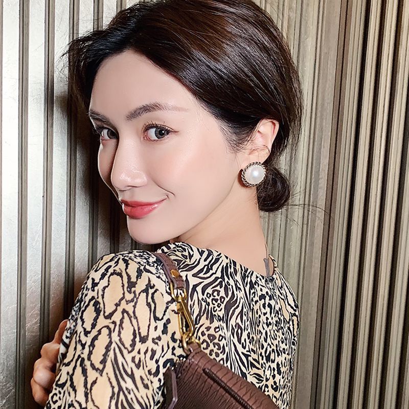 Bông Tai Đính Ngọc Trai Lớn Thanh Lịch Dành Cho Nữ