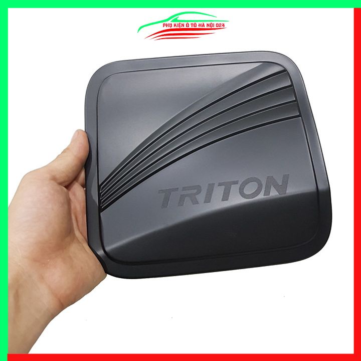 Ốp nắp xăng Triton 2019-2022 nhựa đen bảo vệ chống trầy trang trí ô tô