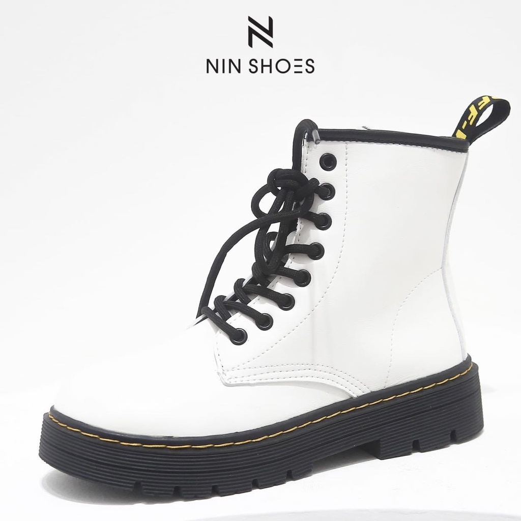 Boot nữ - Boot ulzzang cao cổ buộc dây siêu hot Ninshoes