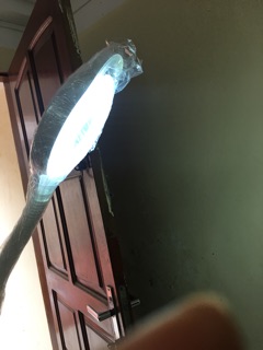 Đèn led lúp soi nặn mụn,phun xăm