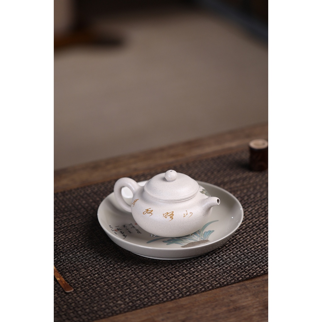 Ấm Tử Sa Nghi Hưng Phỏng Cổ Sơn Thủy 220 ml (Bạch Đoạn Nê)