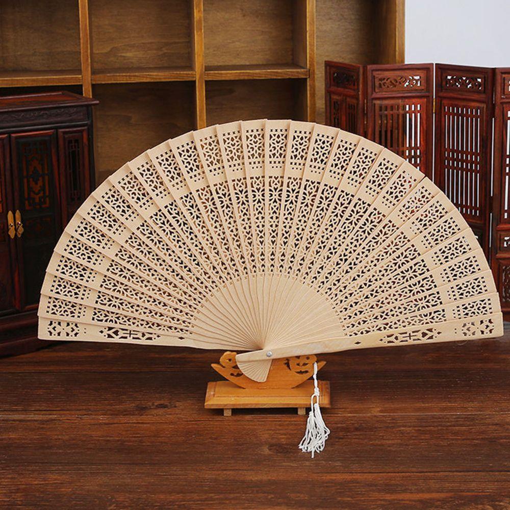 Quạt Xếp Cầm Tay Bằng Tre Cổ Điển
