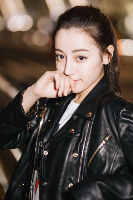 Set áo da chân váy xoè Địch Lệ Nhiệt Ba